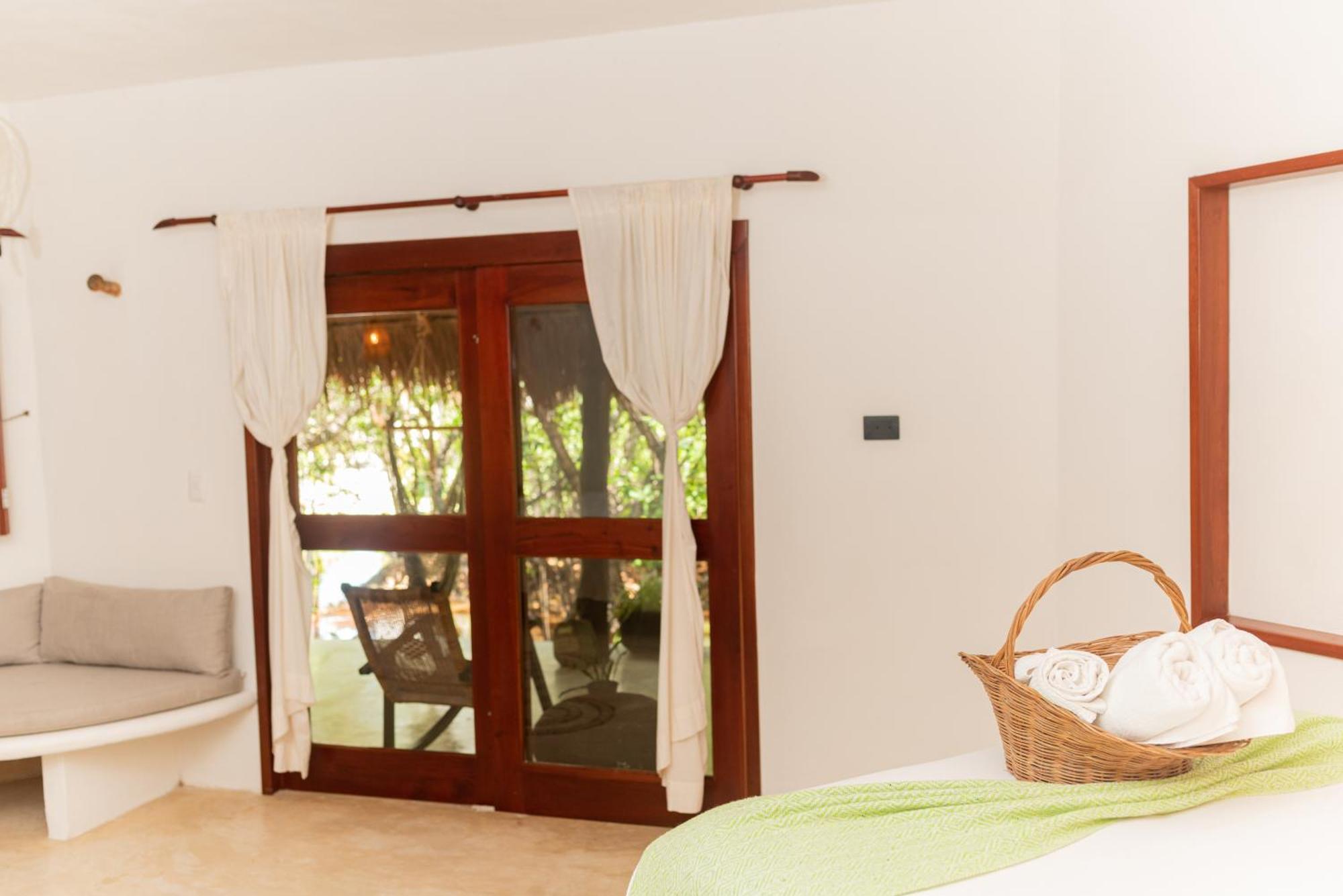 Hotel Casa Takywara Isla Holbox Exterior foto